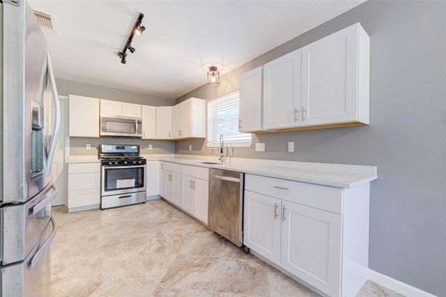 17930 Seven Pines Drive, Spring, TX 77379