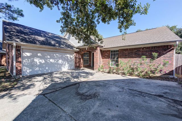 17930 Seven Pines Drive, Spring, TX 77379