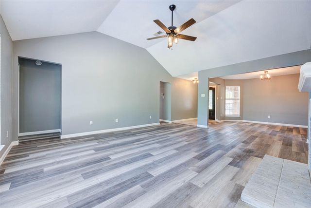 17930 Seven Pines Drive, Spring, TX 77379