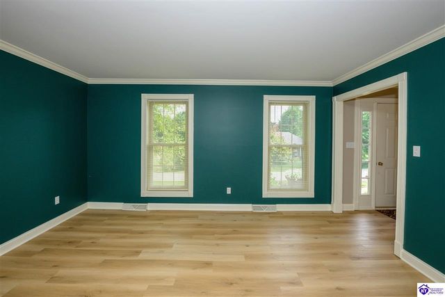 368 Woodsbend Drive, Elizabethtown, KY 42701