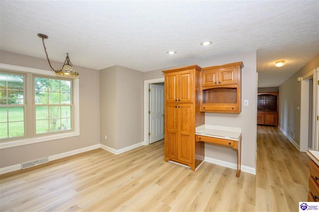 368 Woodsbend Drive, Elizabethtown, KY 42701