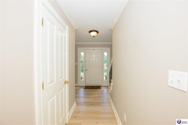 368 Woodsbend Drive, Elizabethtown, KY 42701