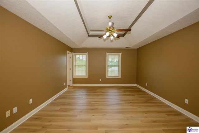 368 Woodsbend Drive, Elizabethtown, KY 42701
