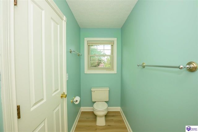 368 Woodsbend Drive, Elizabethtown, KY 42701