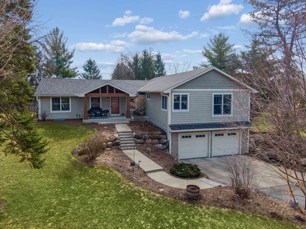 450 Willow Drive S, Orono, MN 55356