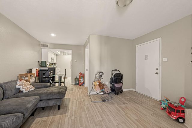 1516 Bay Area Boulevard P10, Houston, TX 77058