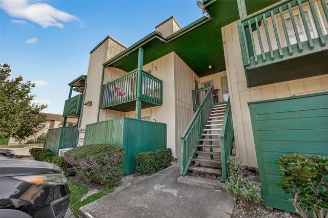 1516 Bay Area Boulevard P10, Houston, TX 77058