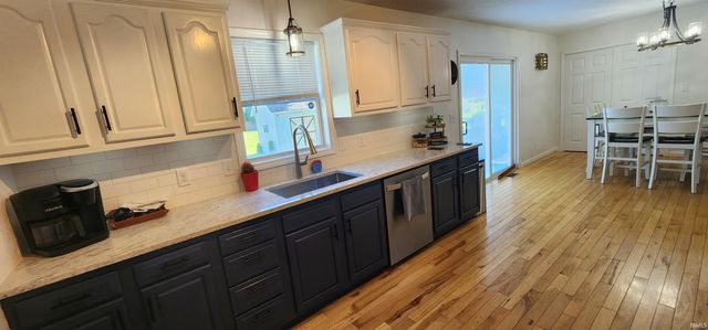 23036 S Oakleaf Drive, Elkhart, IN 46514
