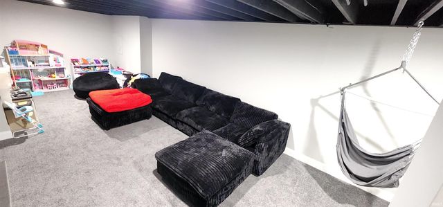 23036 S Oakleaf Drive, Elkhart, IN 46514