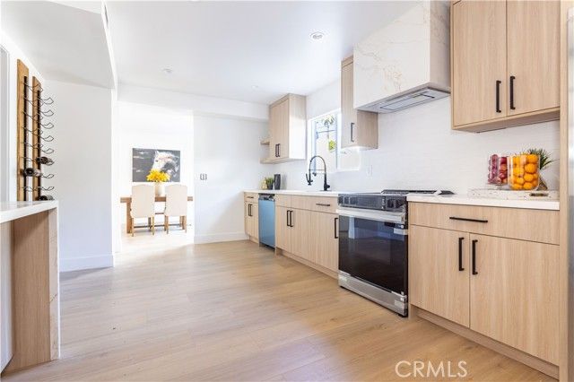 16235 Plummer, North Hills (los Angeles), CA 91343