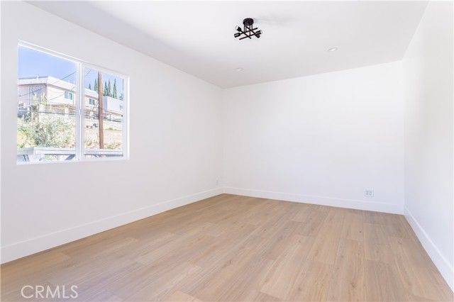 16235 Plummer, North Hills (los Angeles), CA 91343