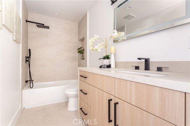 16235 Plummer, North Hills (los Angeles), CA 91343