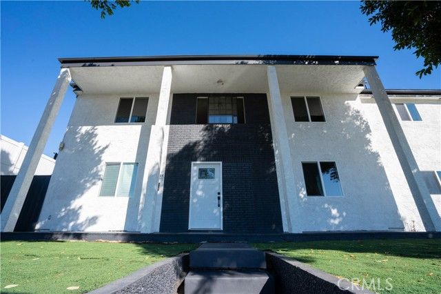 16235 Plummer, North Hills (los Angeles), CA 91343