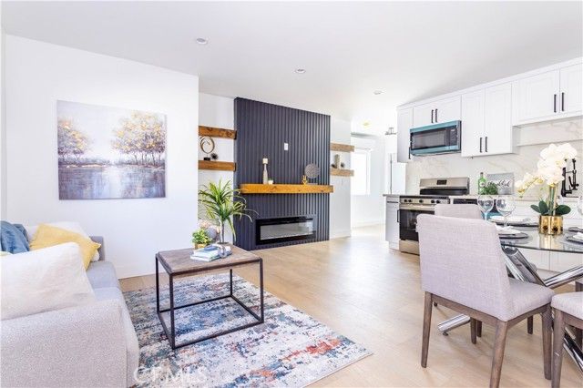 16235 Plummer, North Hills (los Angeles), CA 91343