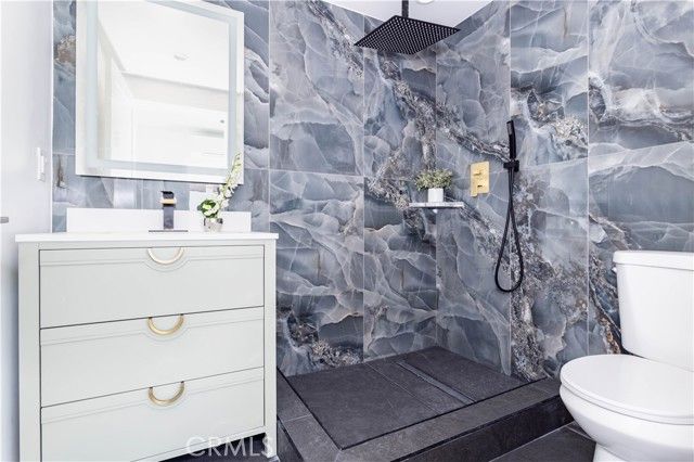 16235 Plummer, North Hills (los Angeles), CA 91343