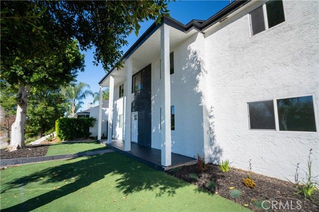 16235 Plummer, North Hills (los Angeles), CA 91343