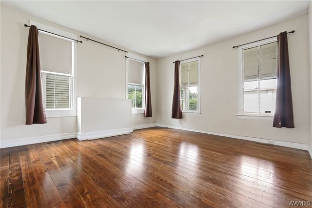 1305 Queen City Avenue, Tuscaloosa, AL 35401