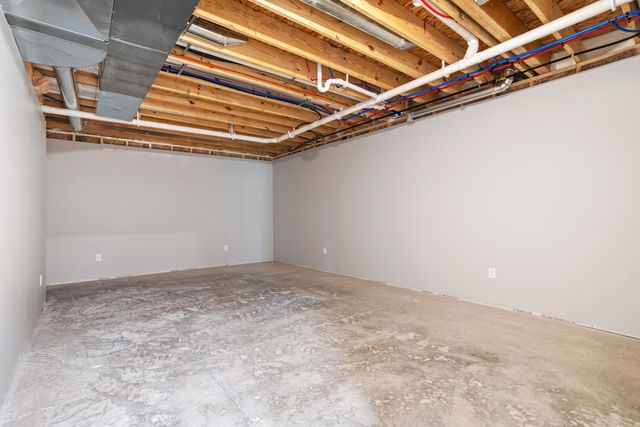 233 Auseon Court, Hillsdale, MI 49242