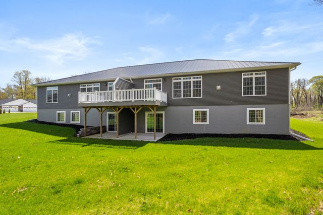 233 Auseon Court, Hillsdale, MI 49242