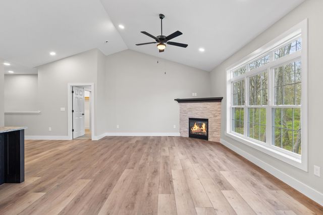 233 Auseon Court, Hillsdale, MI 49242