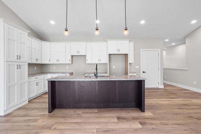 233 Auseon Court, Hillsdale, MI 49242