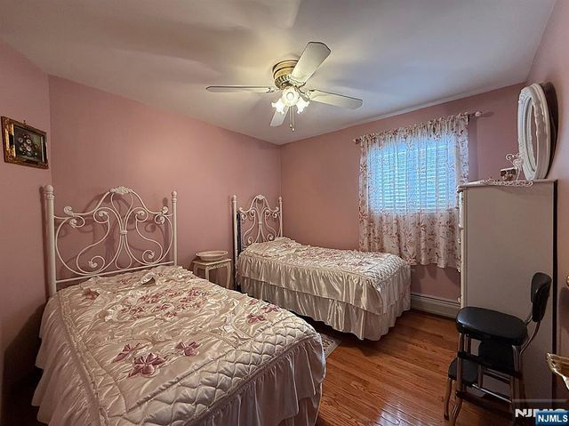 521 Weart Avenue, Lyndhurst, NJ 07071