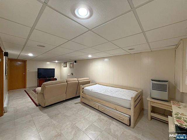 521 Weart Avenue, Lyndhurst, NJ 07071