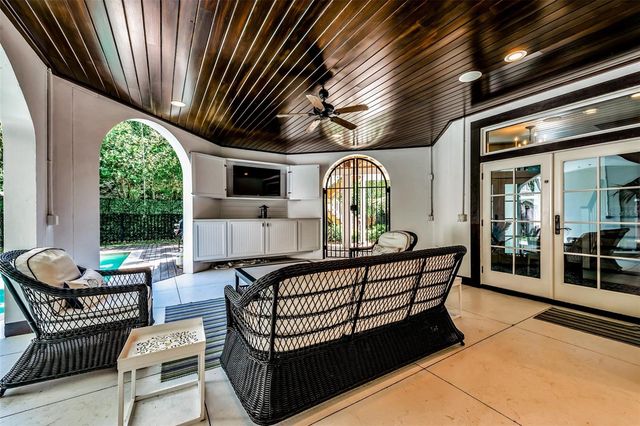 103 PARK AVENUE, Anna Maria, FL 34216