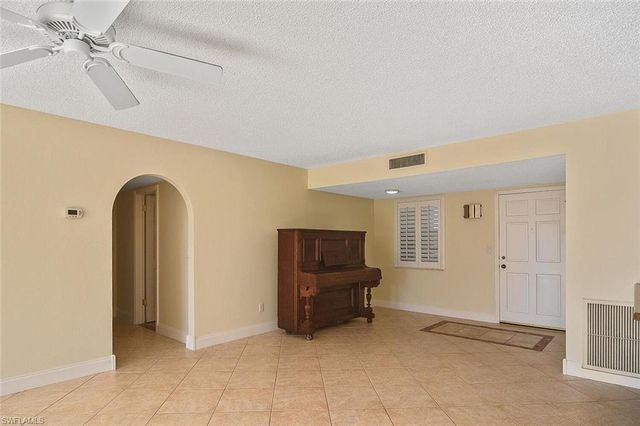 13511 Stratford Place CIR 302, Fort Myers, FL 33919