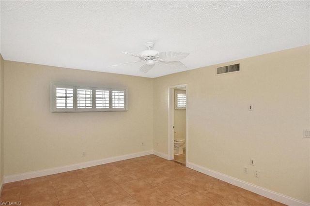 13511 Stratford Place CIR 302, Fort Myers, FL 33919