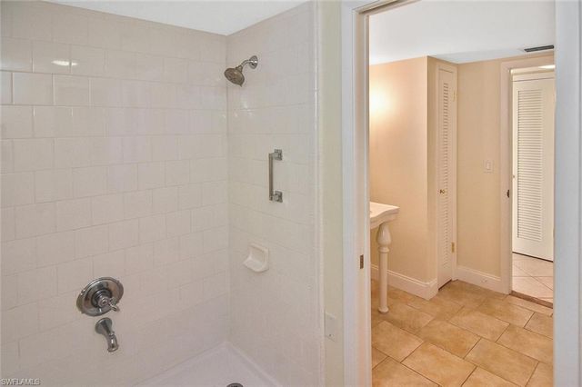 13511 Stratford Place CIR 302, Fort Myers, FL 33919