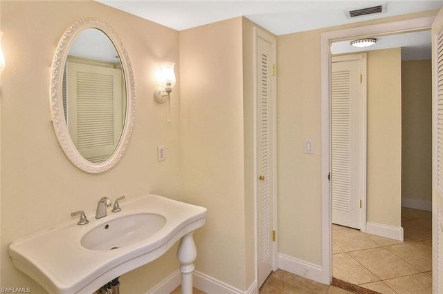 13511 Stratford Place CIR 302, Fort Myers, FL 33919