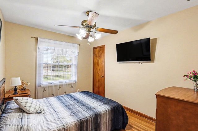 5410 Pamela Dr, Louisville, KY 40219