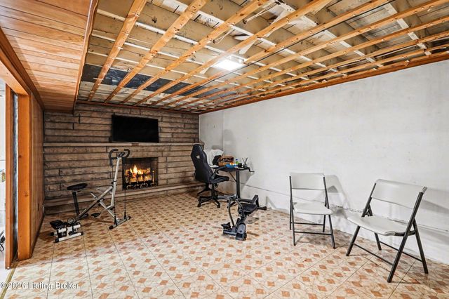 5410 Pamela Dr, Louisville, KY 40219