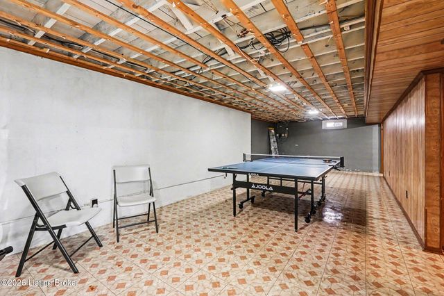 5410 Pamela Dr, Louisville, KY 40219