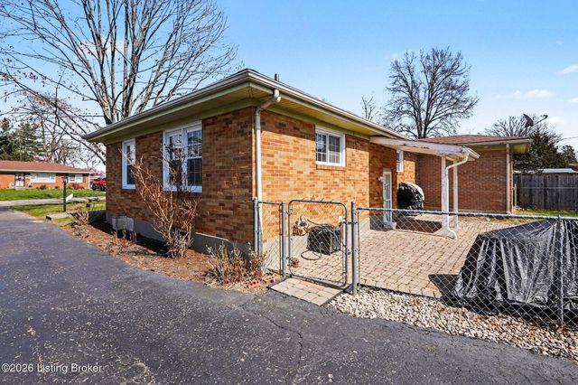 5410 Pamela Dr, Louisville, KY 40219