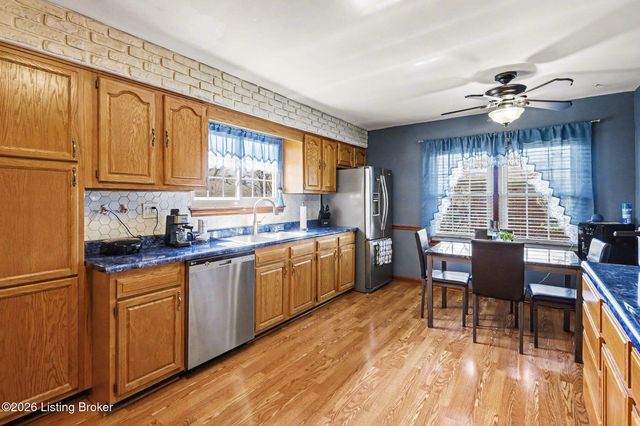 5410 Pamela Dr, Louisville, KY 40219