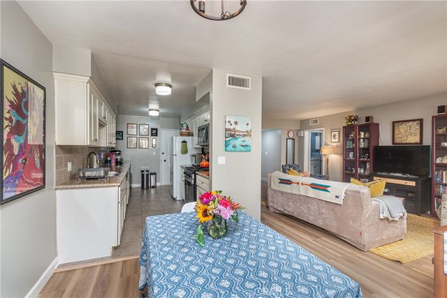 6225 Coldwater Canyon 109, North Hollywood, CA 91606