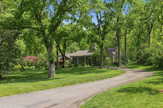 5142 Stanford Dr, Nashville, TN 37215