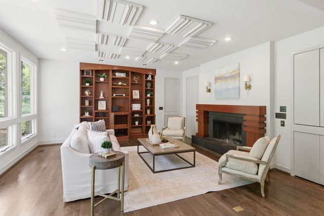 5142 Stanford Dr, Nashville, TN 37215