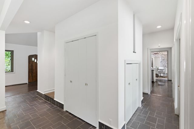 5142 Stanford Dr, Nashville, TN 37215