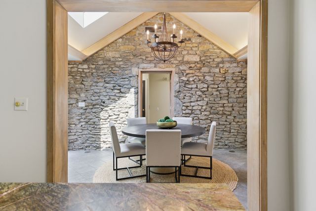 5142 Stanford Dr, Nashville, TN 37215