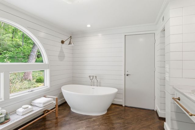 5142 Stanford Dr, Nashville, TN 37215