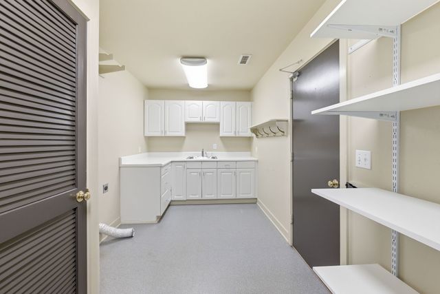 5142 Stanford Dr, Nashville, TN 37215