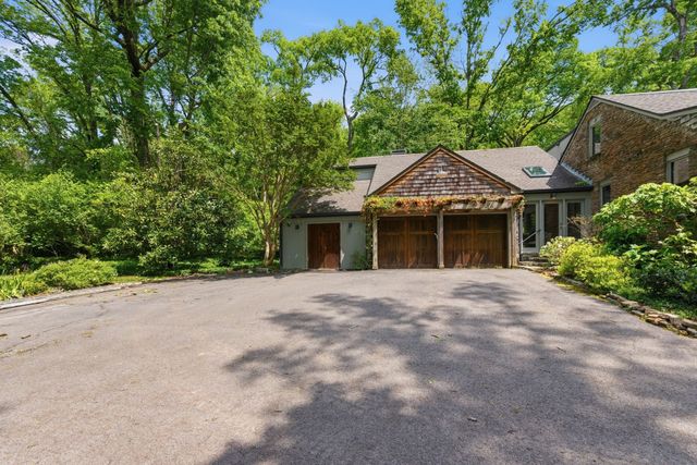 5142 Stanford Dr, Nashville, TN 37215