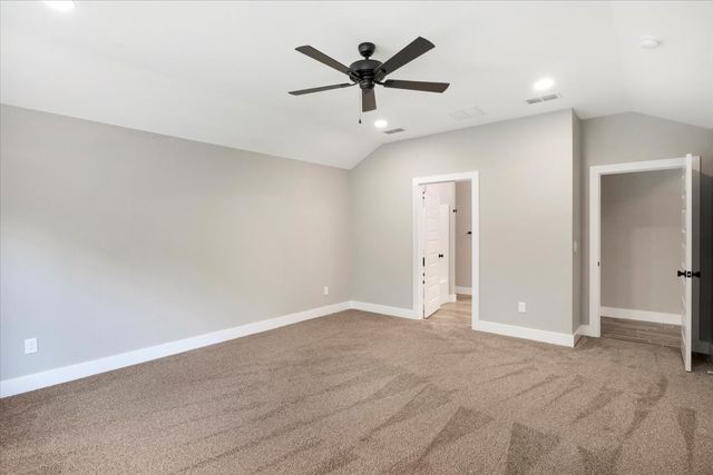 16226 Crossing Circle, Lindale, TX 75771