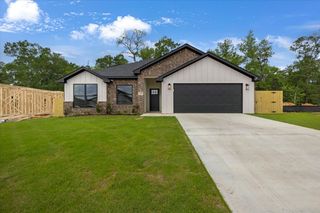 16226 Crossing Circle, Lindale, TX 75771