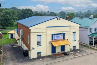 13 Wharf St, Coal Center Boro, PA 15432