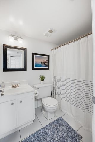 7118 Golf Colony Court 106, Lake Worth, FL 33467