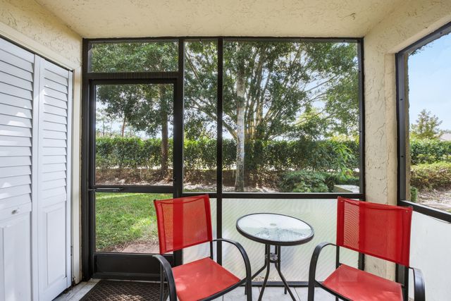 7118 Golf Colony Court 106, Lake Worth, FL 33467